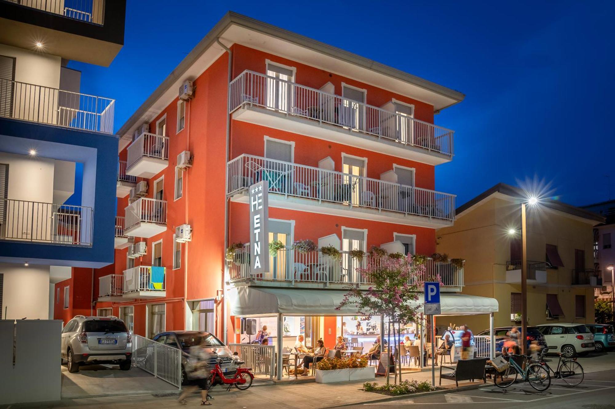 Hotel Etna Caorle Exterior photo